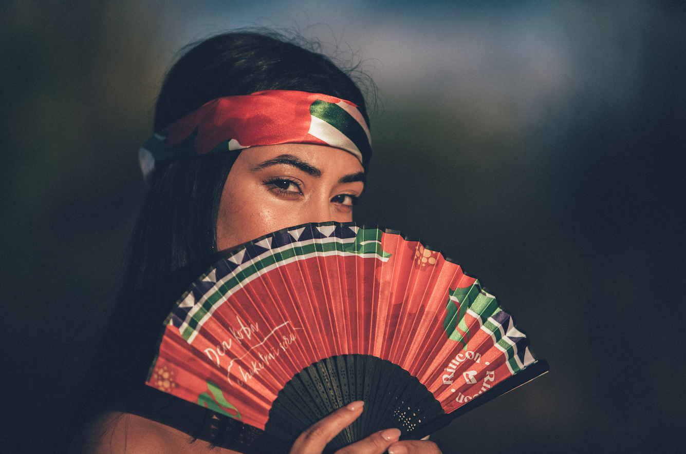 Den Kobá Bamboo Hand Fan